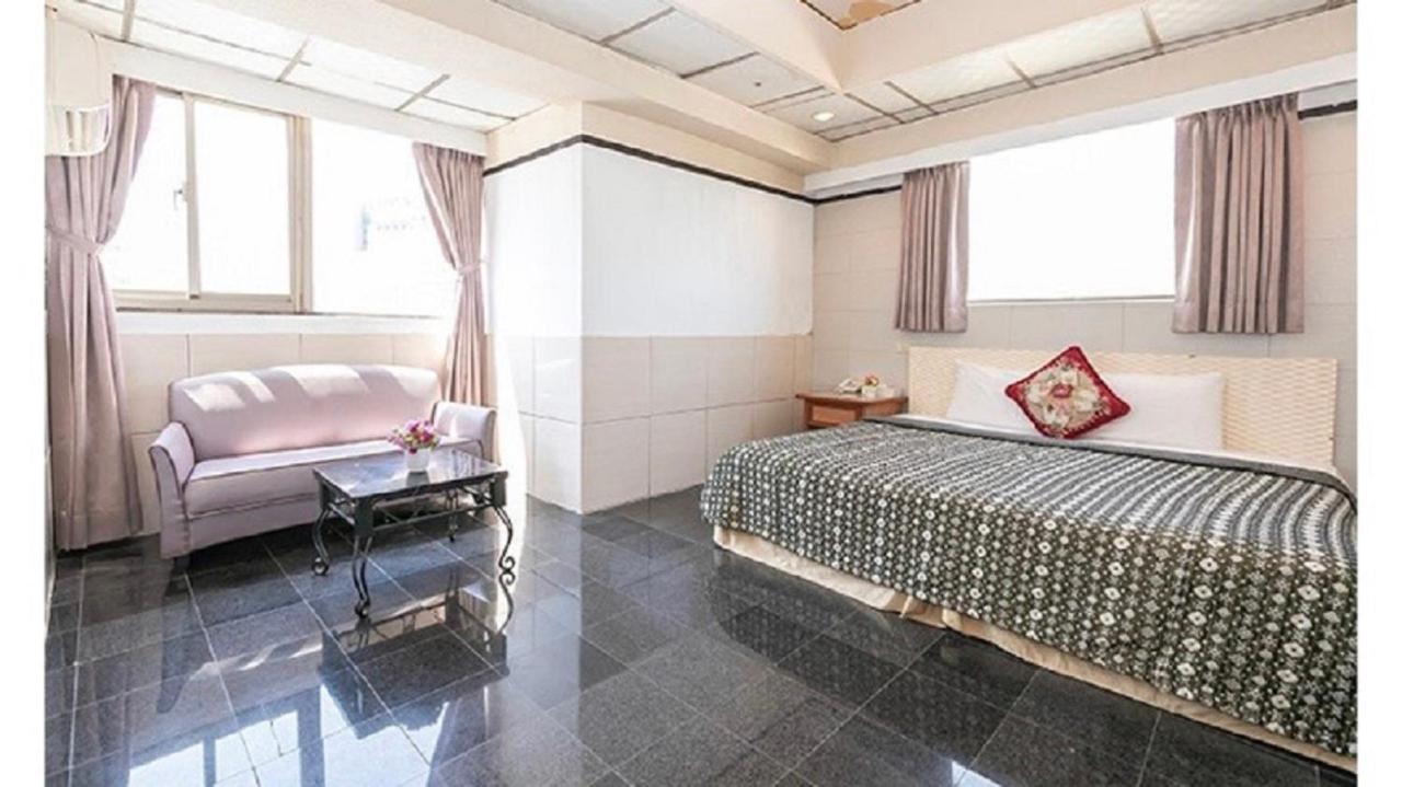 טאויואן Yi Pin Business Hotel מראה חיצוני תמונה