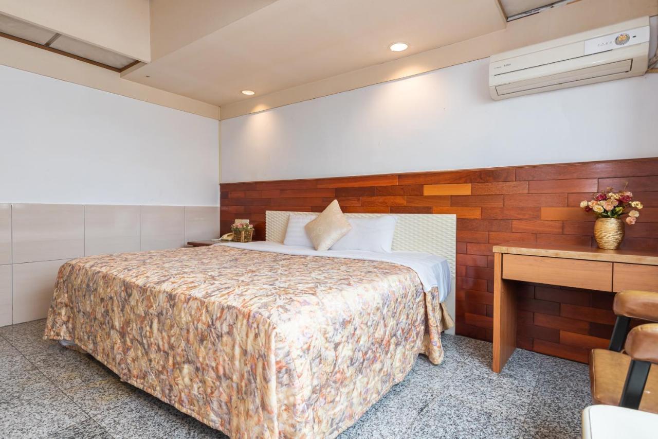 טאויואן Yi Pin Business Hotel מראה חיצוני תמונה