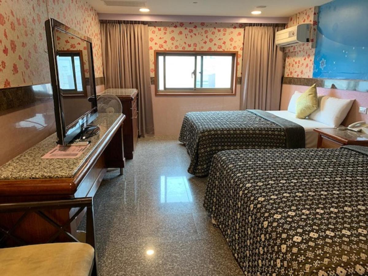 טאויואן Yi Pin Business Hotel מראה חיצוני תמונה